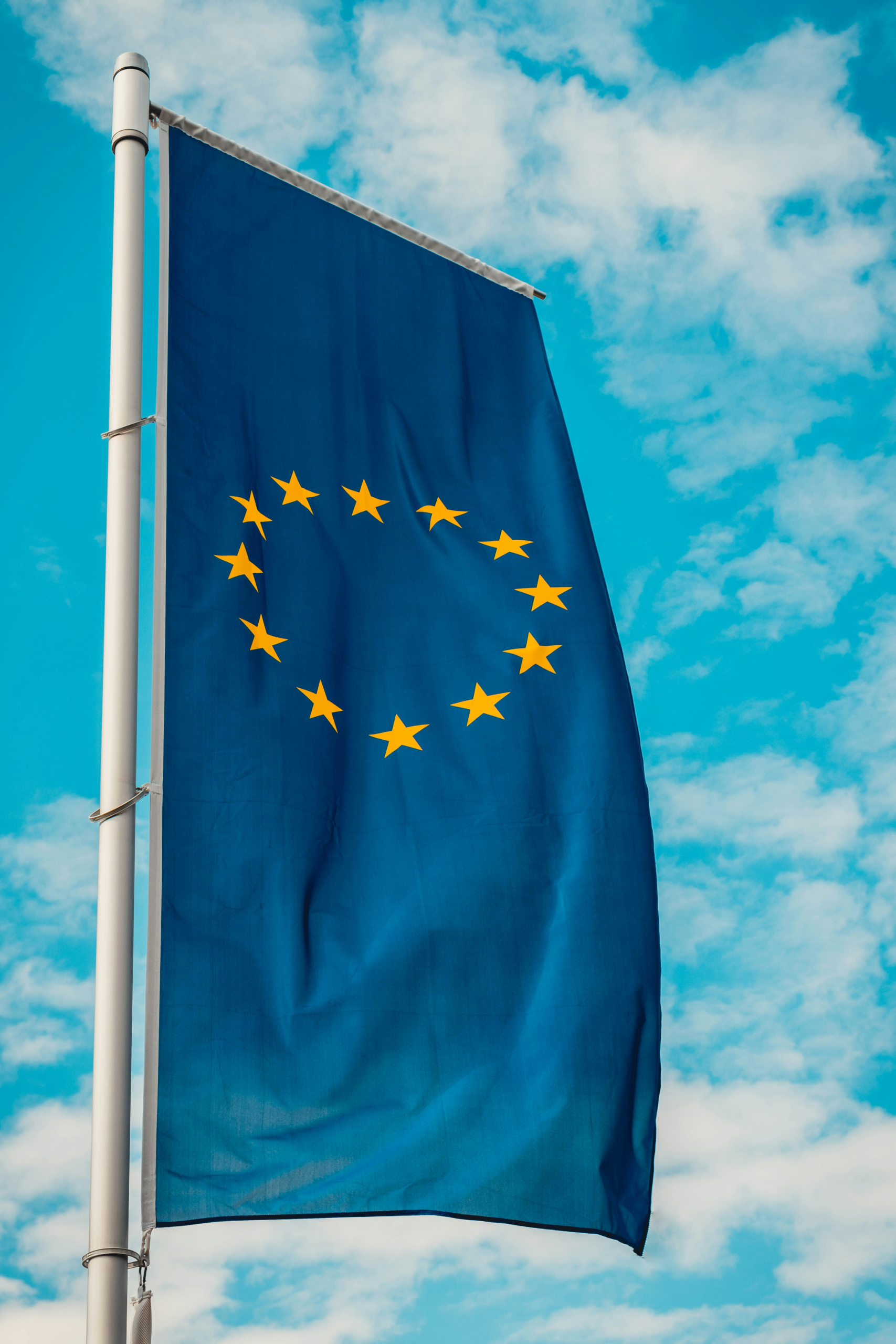 Should the UK Rejoin the European Union?